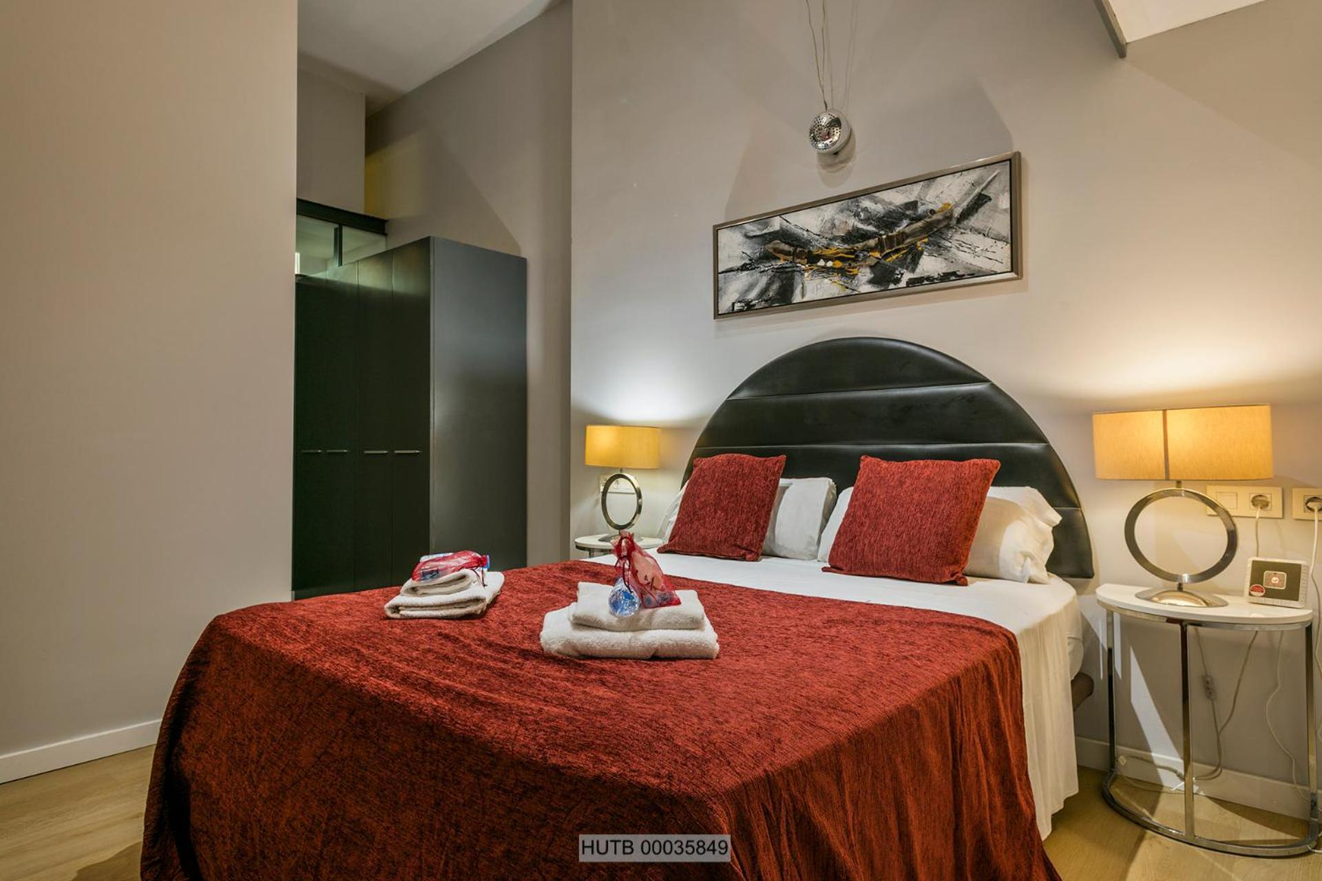 Alcam Les Corts Apartment บาร์เซโลนา ภายนอก รูปภาพ